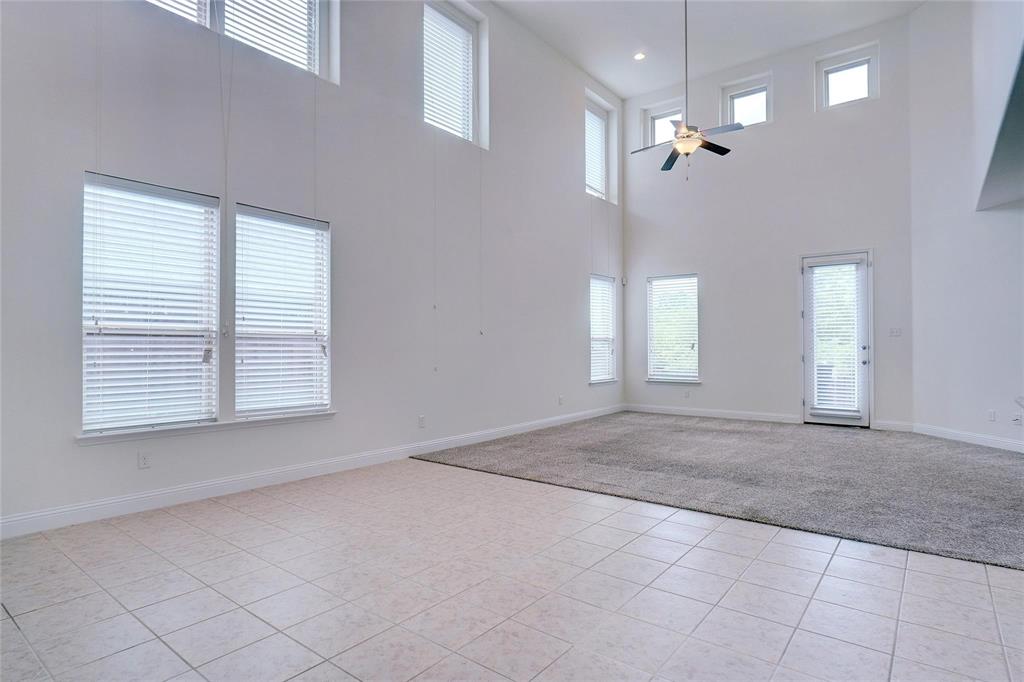 8721 Maple Ridge Trail