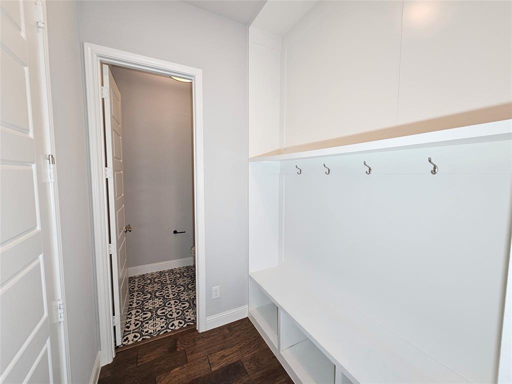 Oakbend Condo Bldg 5 - Residential Lease