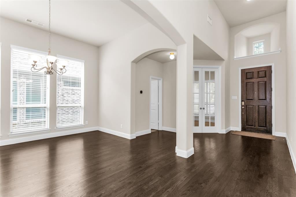 4505 Avenida Lane