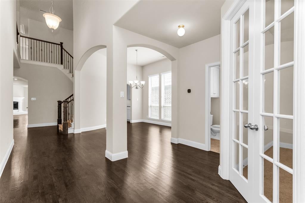 4505 Avenida Lane