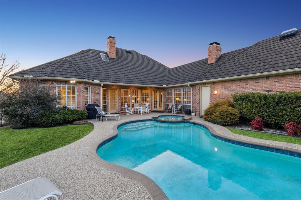 21 Canyon Crest Court