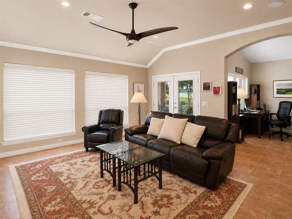 11112 Southerland Drive