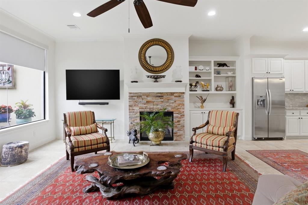 5026 Pershing Avenue