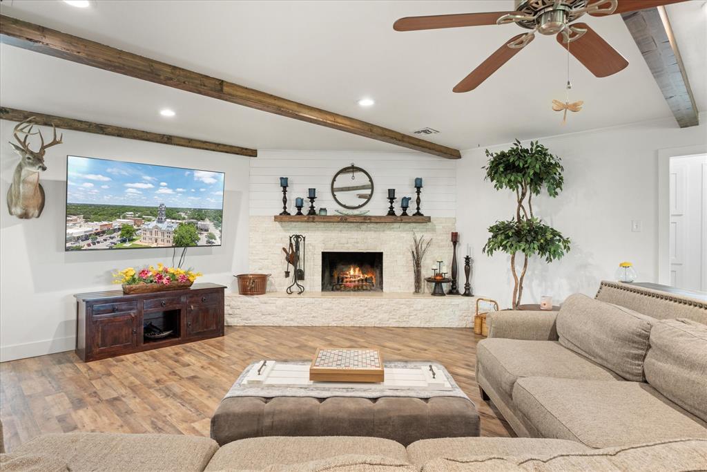 8513 Ravenswood Road