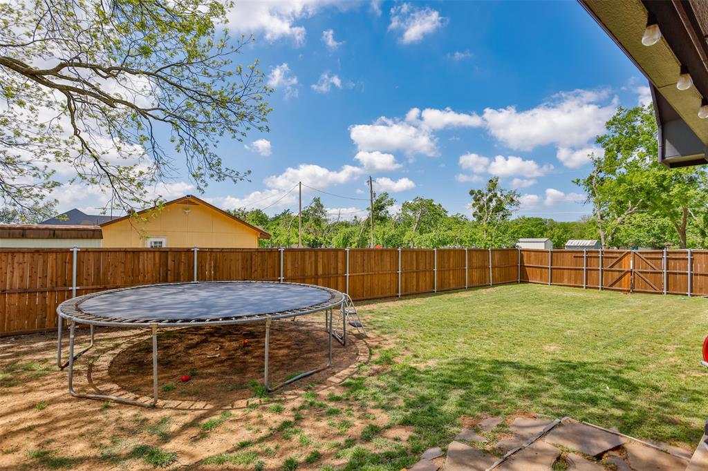 Busby Add Lt 1-4 Blk A - Residential