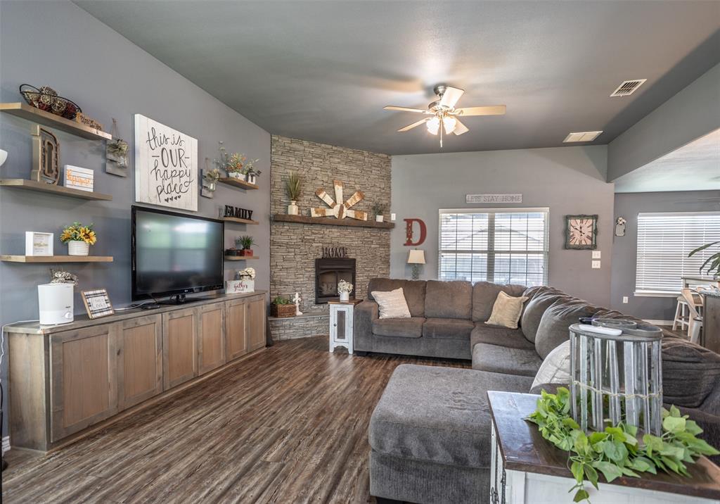 Busby Add Lt 1-4 Blk A - Residential