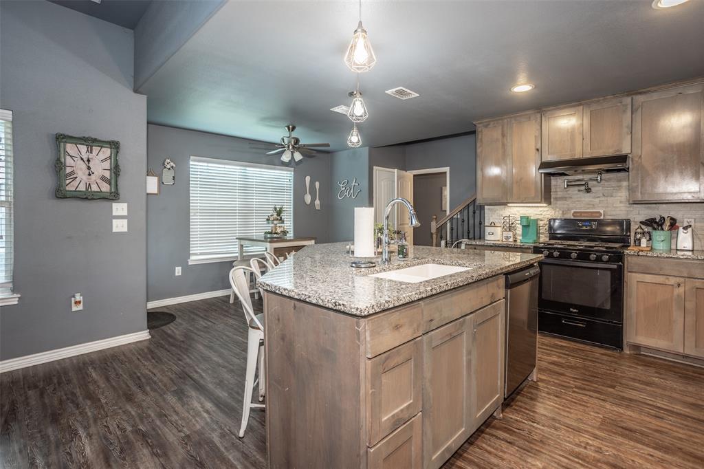 Busby Add Lt 1-4 Blk A - Residential