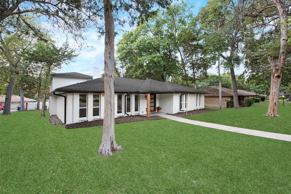5925 Forest Haven Trail