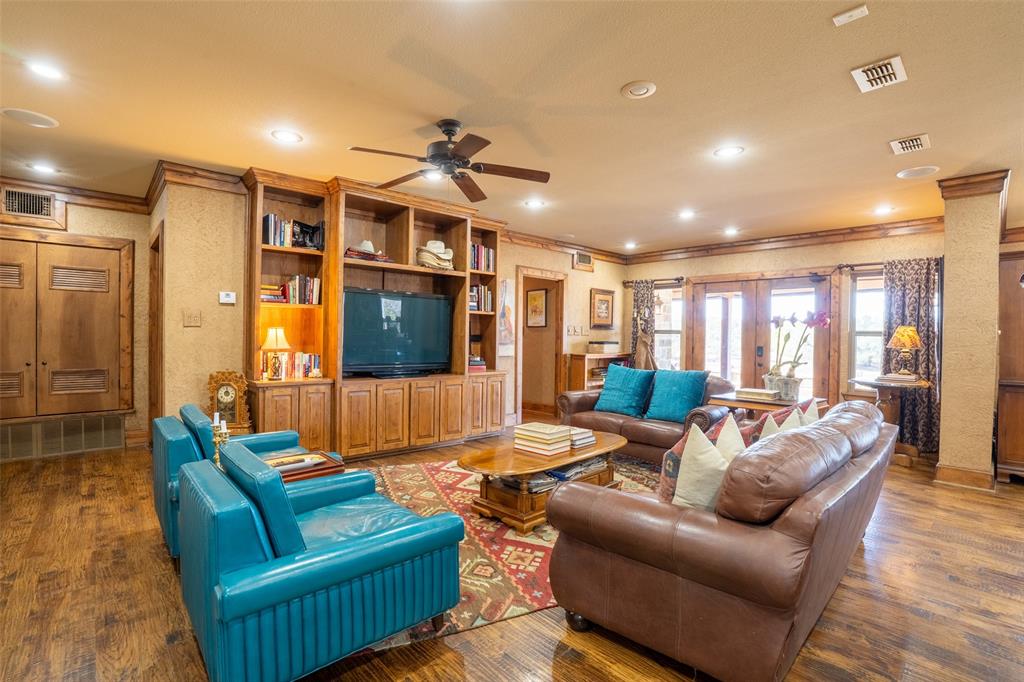 R.N Johnson Survey Abst 762 - Residential