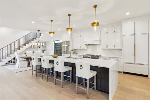 4311 Merrell Road Dallas TX 75229