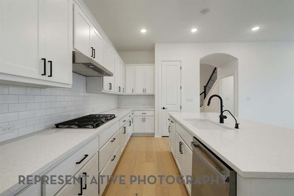 11725 Treehouse Trail