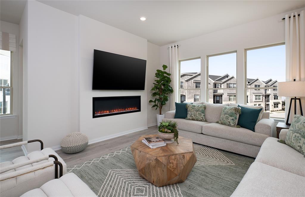 4301 Henderson Avenue