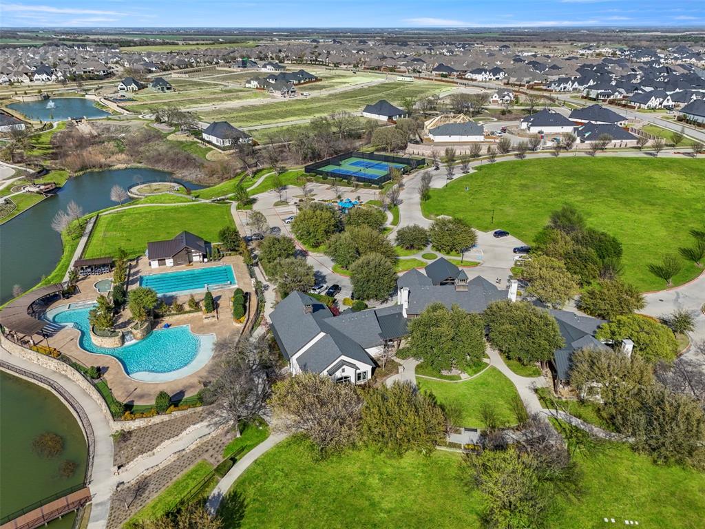 Mustang Lakes Ph Five - Residential