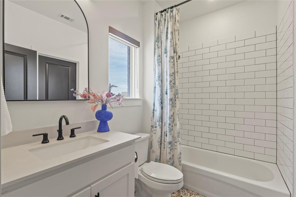 Mustang Lakes Ph Five - Residential