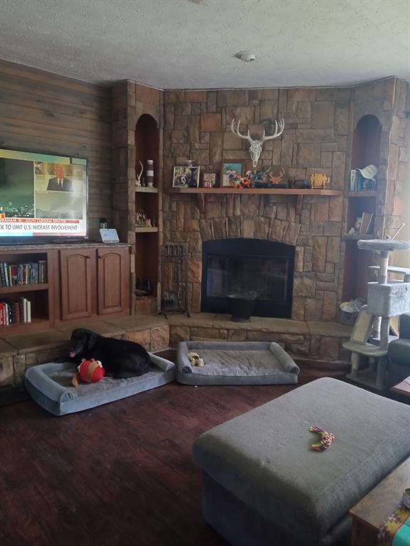 Rolling Wood Carmel - Residential