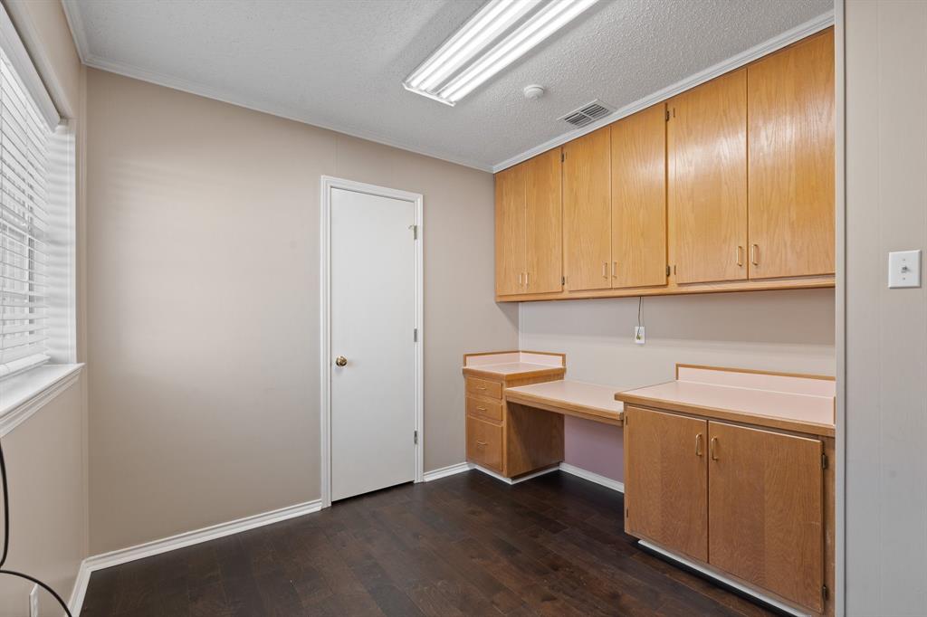 None - Commercial Lease