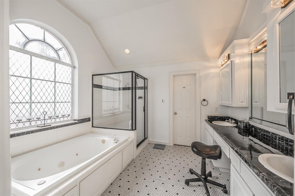 Lochngreen Village Add - Residential