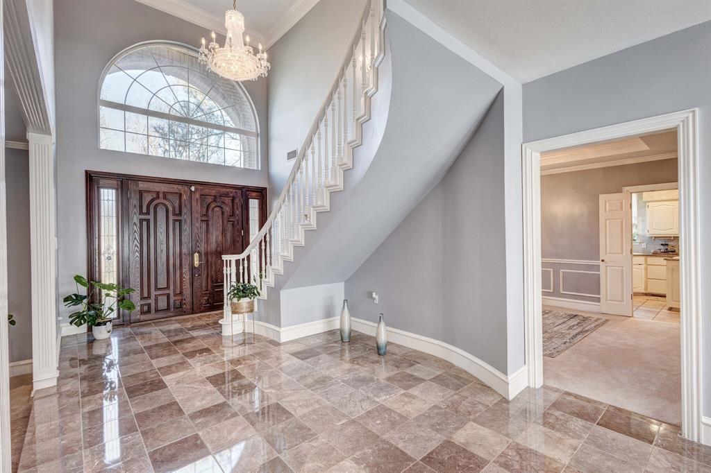 2212 Valley View Drive