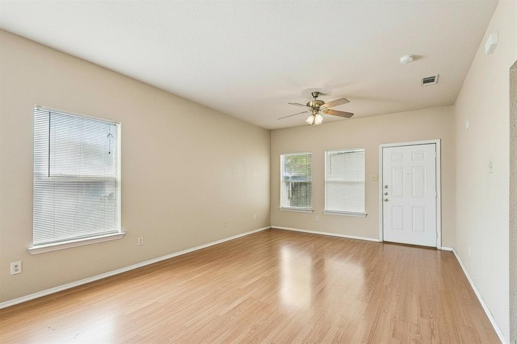 5931-5933 Robinwood Lane