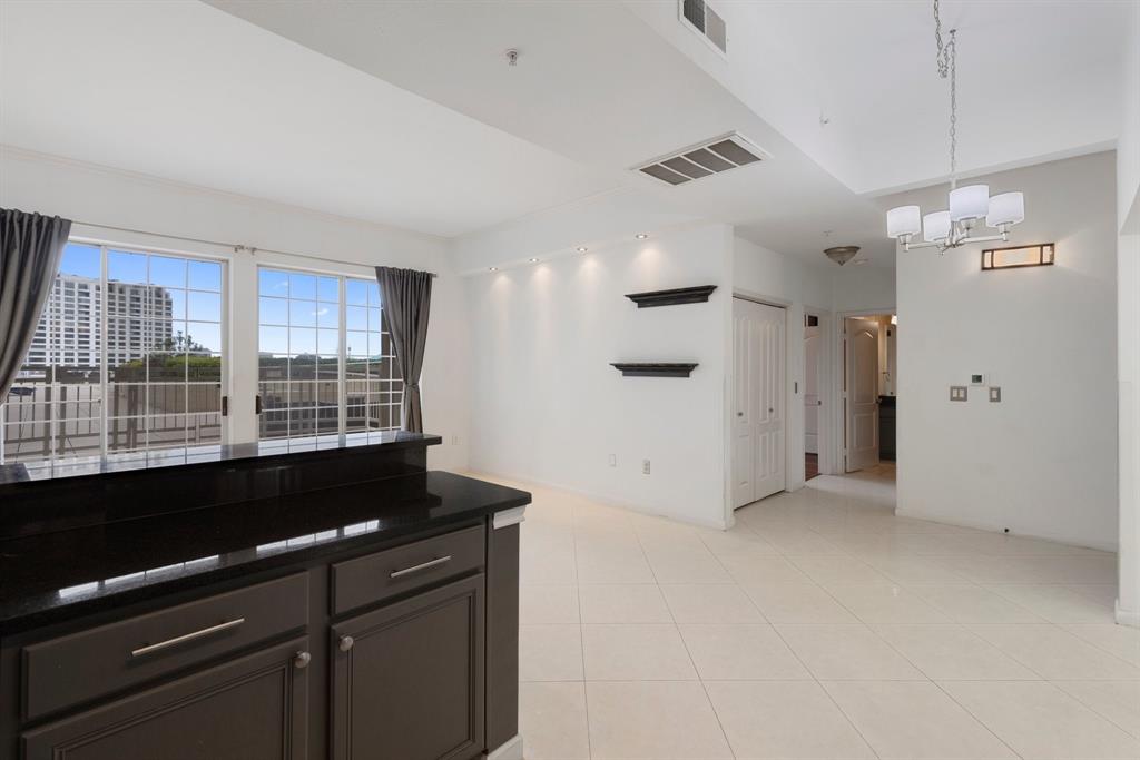 3225 Turtle Creek Boulevard 519