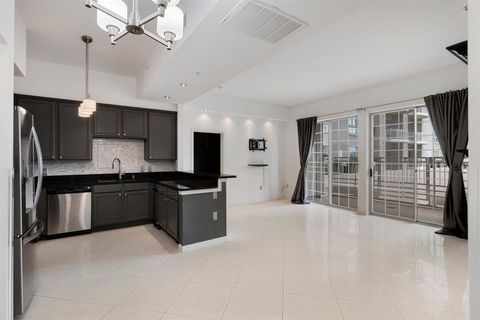 3225 Turtle Creek Boulevard 519 Dallas TX 75219