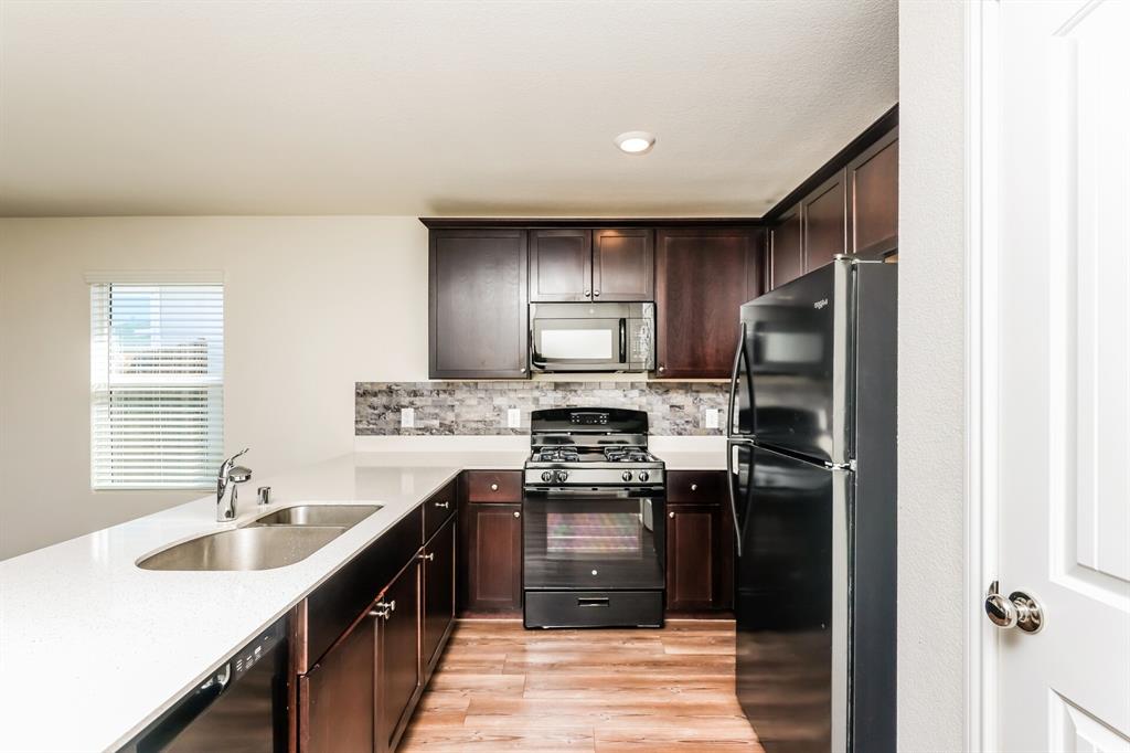 Trinity Xing Ph 4 - Residential Lease