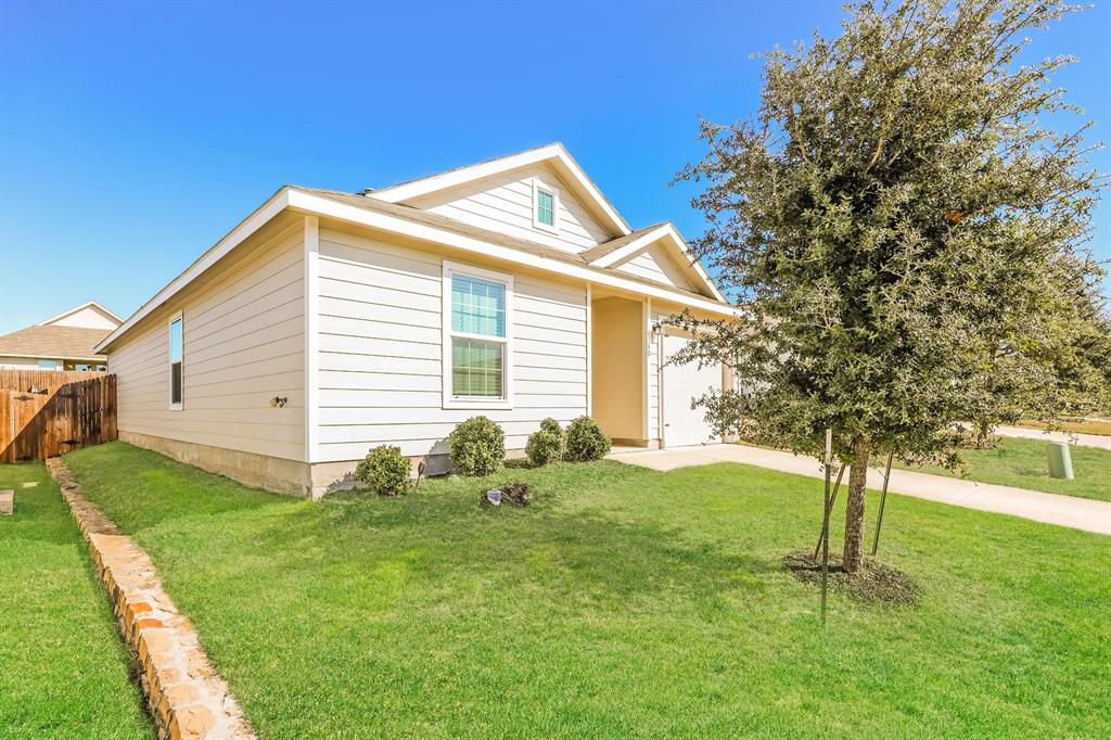 Trinity Xing Ph 4 - Residential Lease