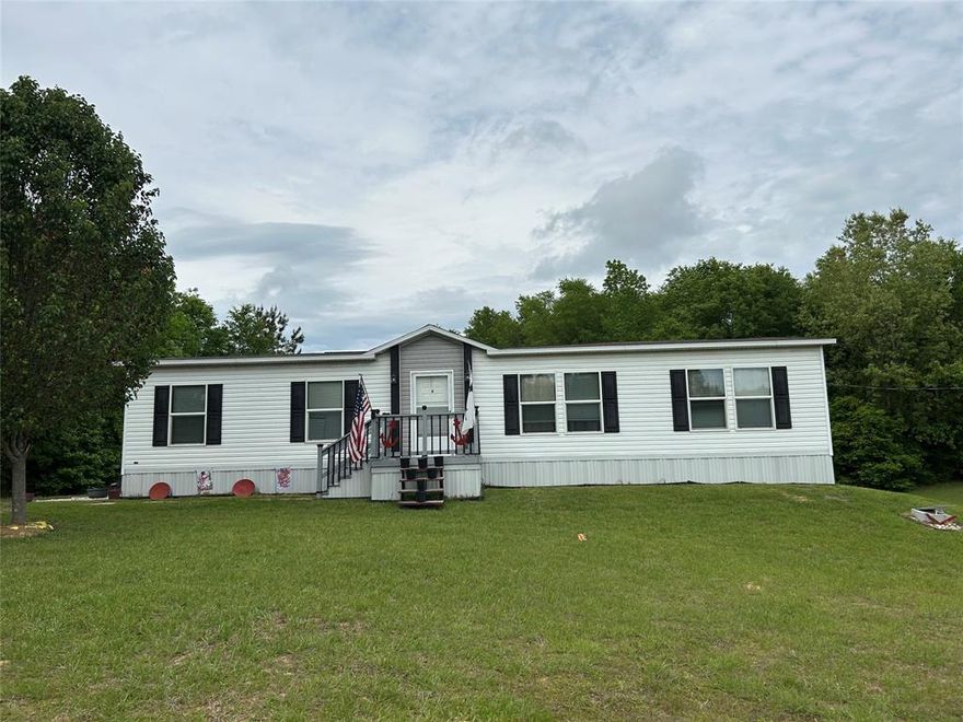 Situated on 1.9 acres in Keithville, this 3-bedroom, 2-bath home offers 1,568 sq ft with a functional split floor plan. The remote primary suite features double vanities, a soaking tub, separate stall shower, and walk-in closet, while the additional bedrooms are positioned on the opposite side for added privacy. The open living area flows into the kitchen and dining space, complete with a breakfast bar for extra seating. An oversized laundry room provides additional storage, and a built-in hallway office nook adds a convenient workspace. Outside, the property offers room to spread out with a fully fenced dog yard and a steel-frame shop with electricity. The shop includes both 30-amp and 50-amp hookups, making it ideal for RV parking, hobbies, or equipment. A great blend of space, function, and versatility.