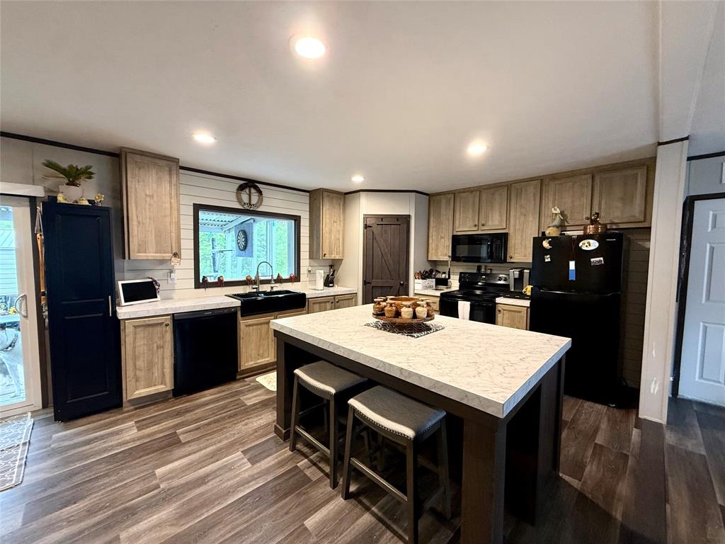 8750 Pinehaven Drive