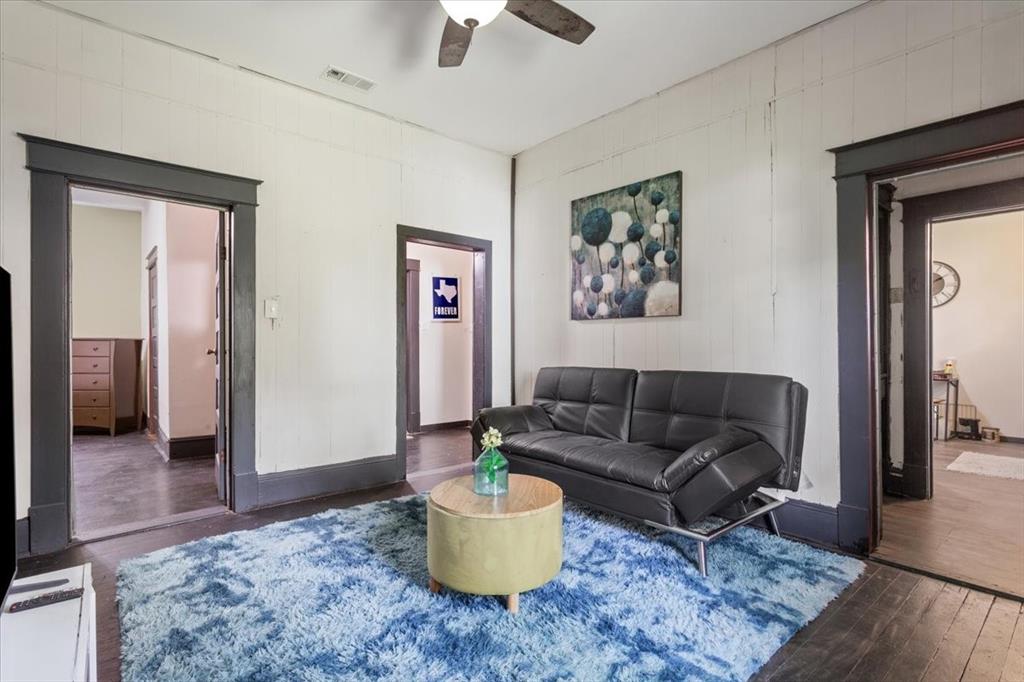 White C W - Residential