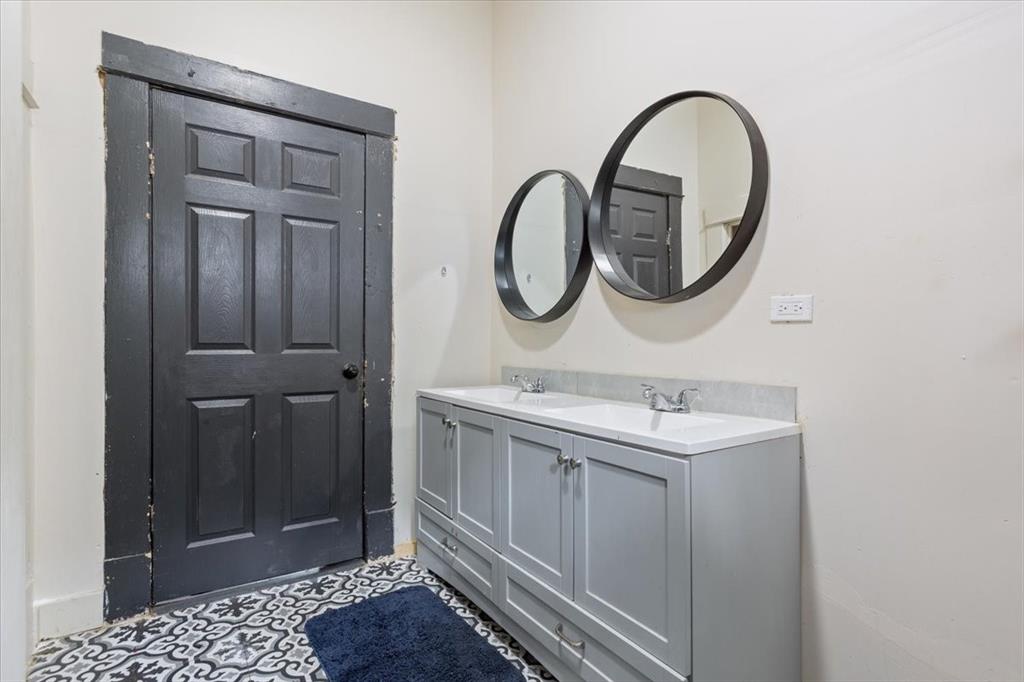 White C W - Residential