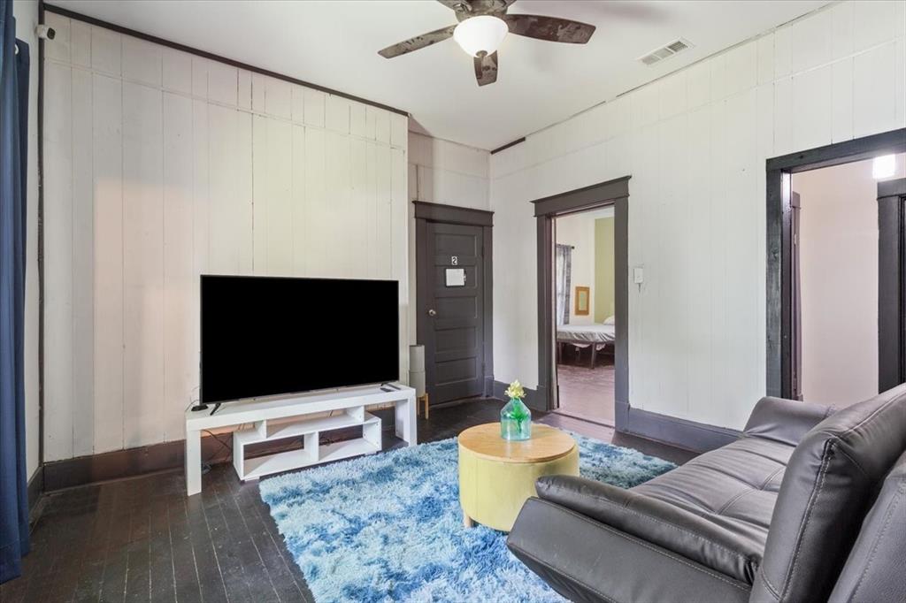 White C W - Residential