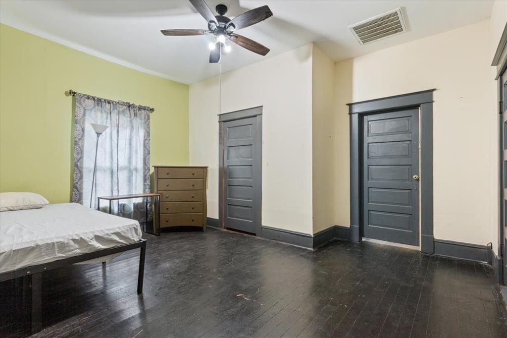 White C W - Residential