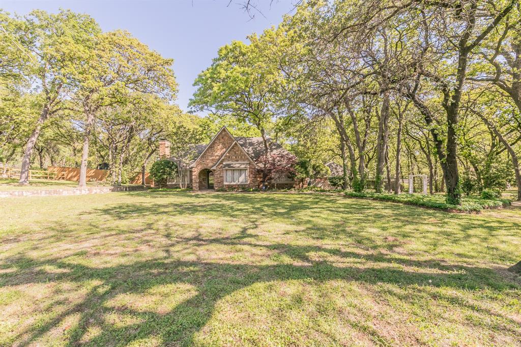 2111 Meadowview Drive