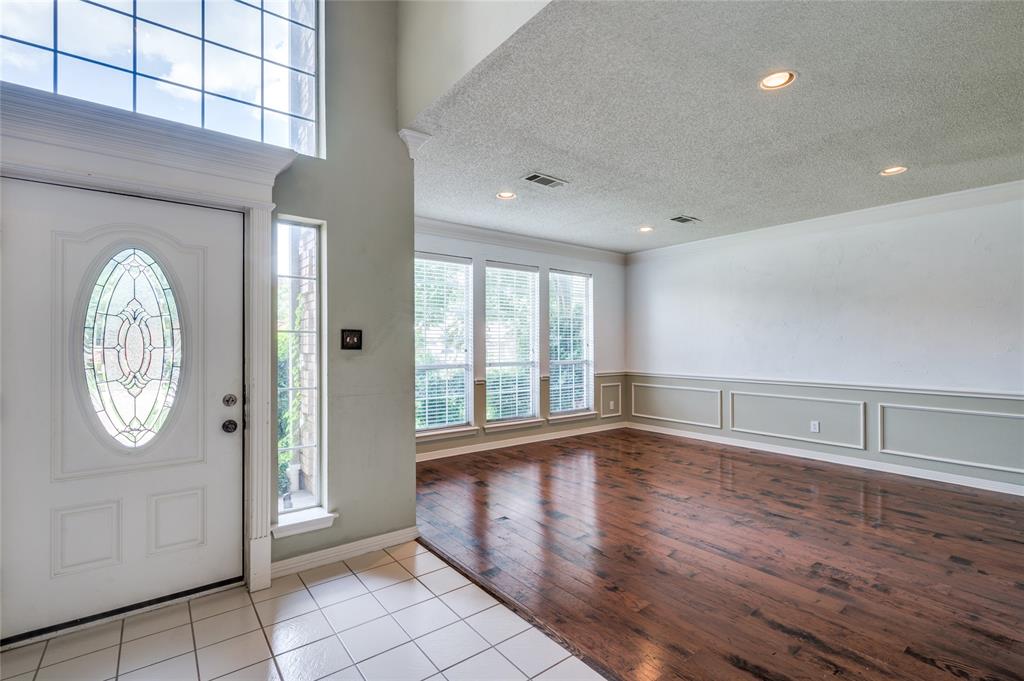305 W Mill Valley Drive
