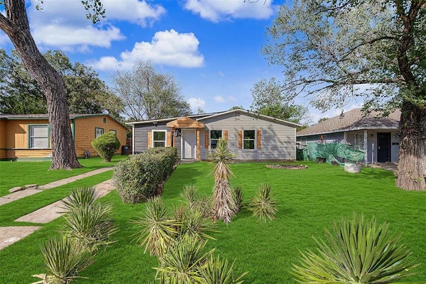 4037 REED ST, FORT WORTH, TX 76119 - Image ae1bab4c5a0e6b54104f50affebcae63/1432874438