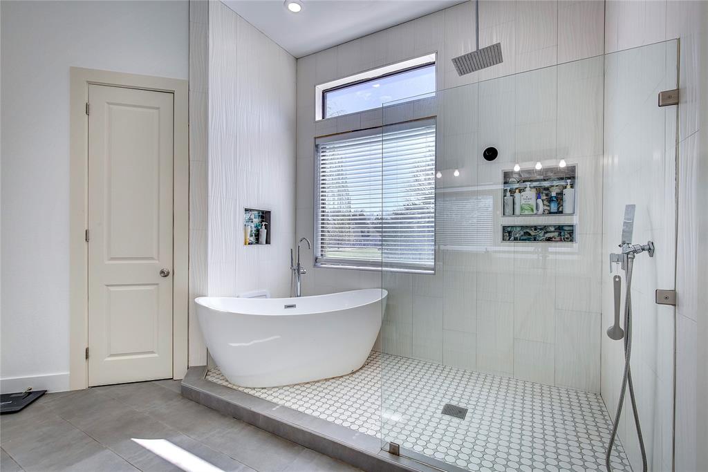 Levi Lloyd - Residential