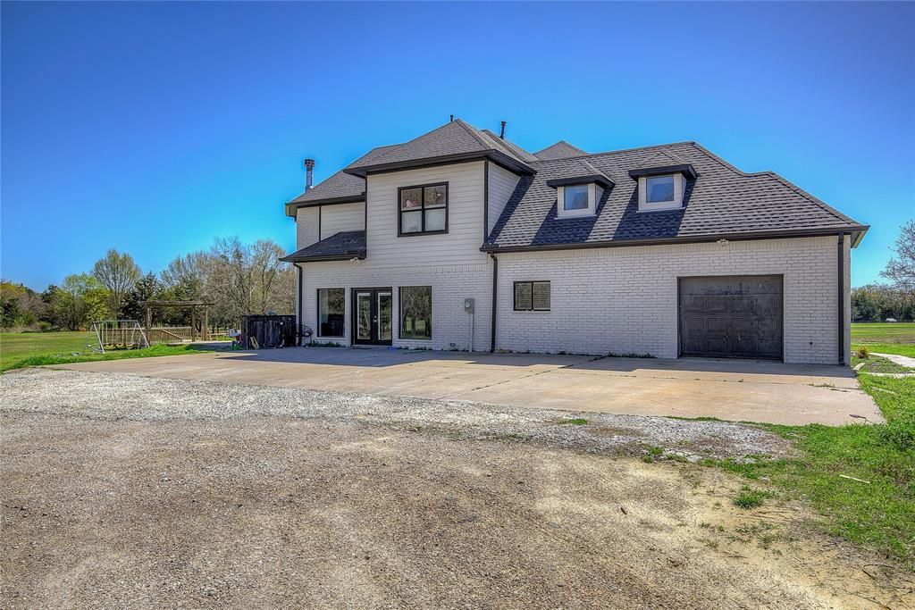 Photo of 625 Country Oaks, Greenville, TX 75401 (MLS # 21208897)