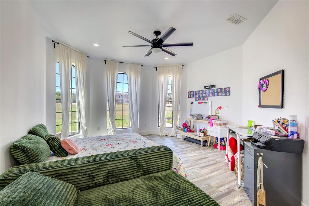 Levi Lloyd - Residential