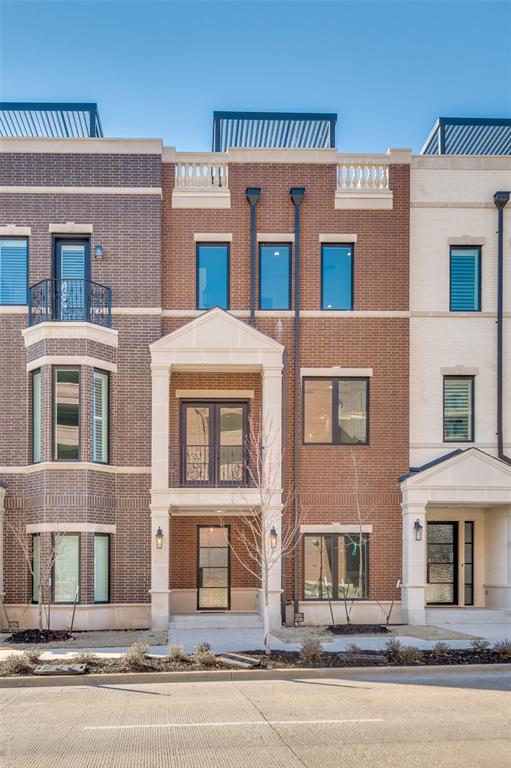 218 E Dallas Road 102