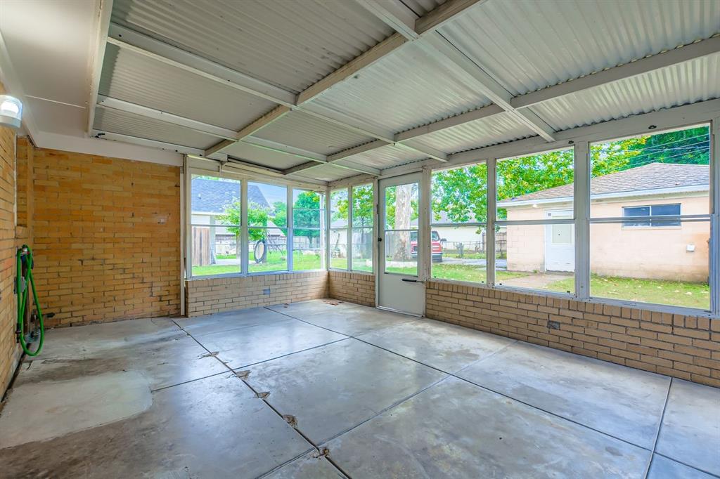 Cresthaven 02 - Residential