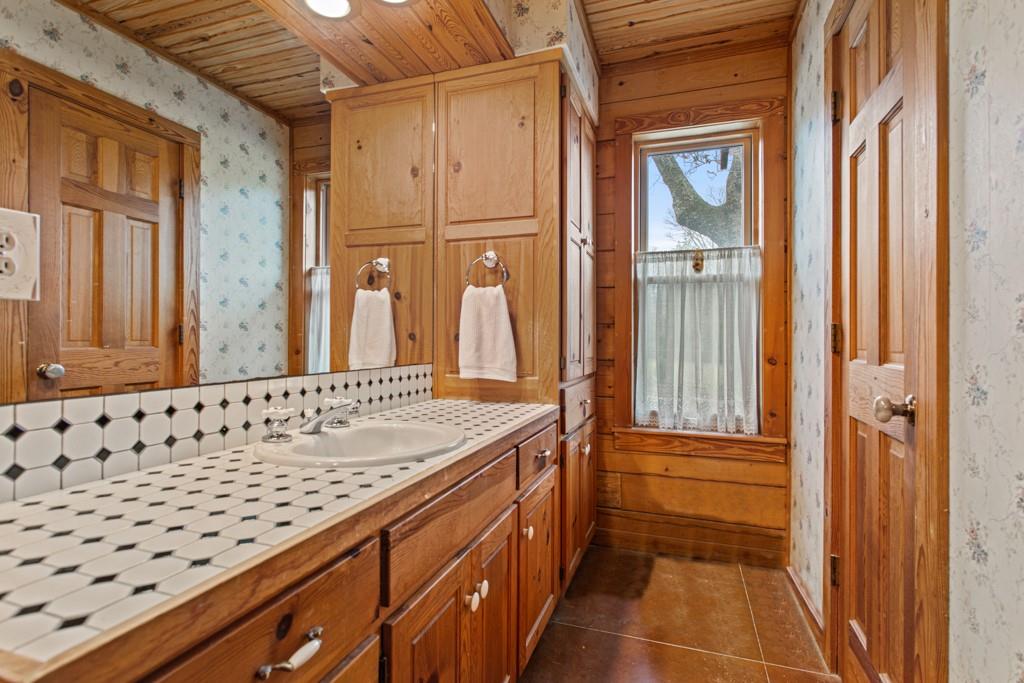 A0860 J SANDERS - Farm