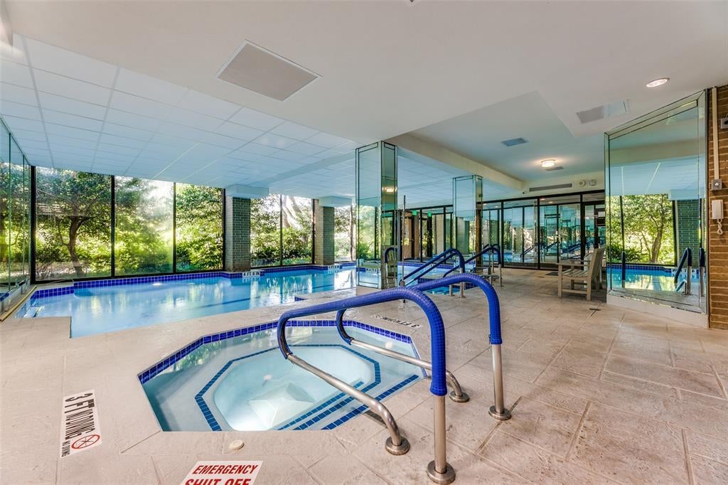 5200 Keller Springs Road 522