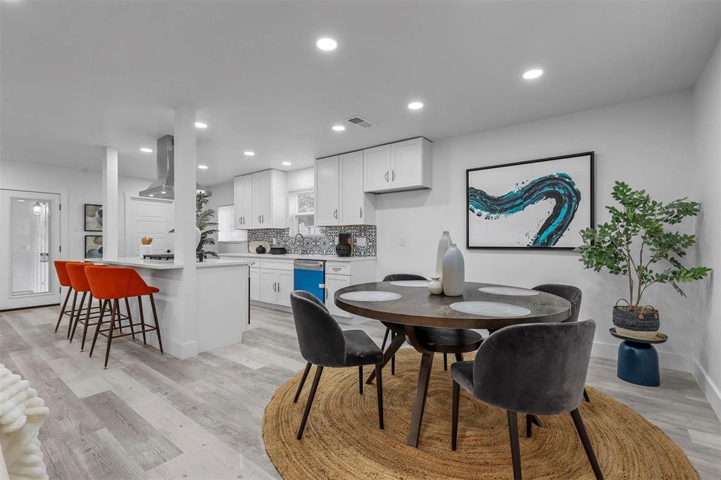 2717 Beechmont Drive
