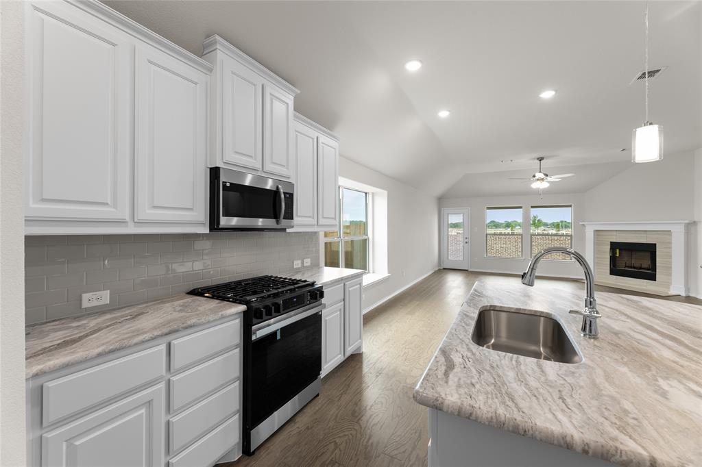 1005 Pineview Lane