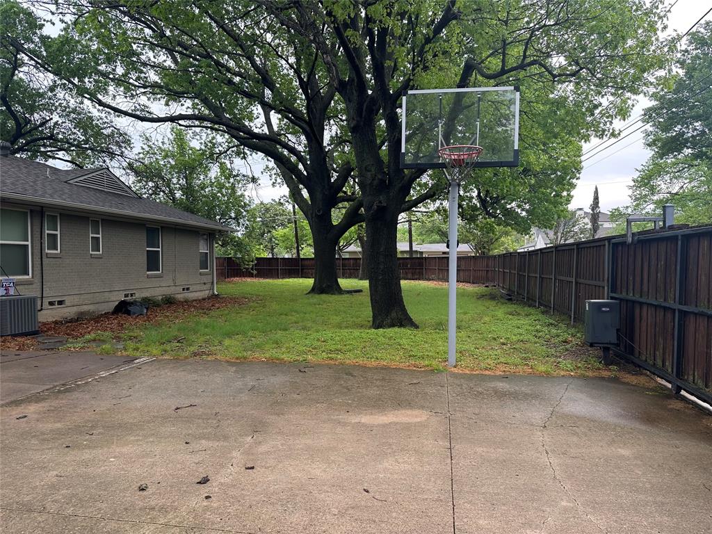 Walnut Crest - Residential