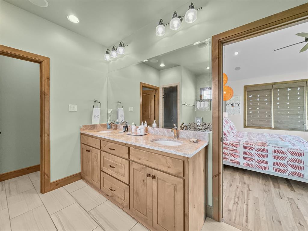 Hill Country Harbor Condo - Residential