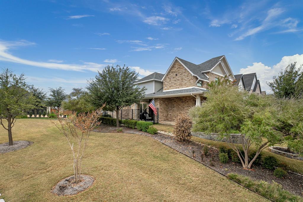 The Grove Frisco - Residential