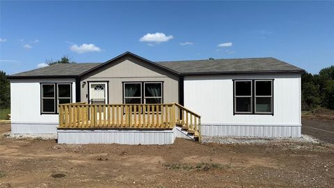 Photo of 244 Overland Trail, Runaway Bay, TX 76426 (MLS # 21165460)