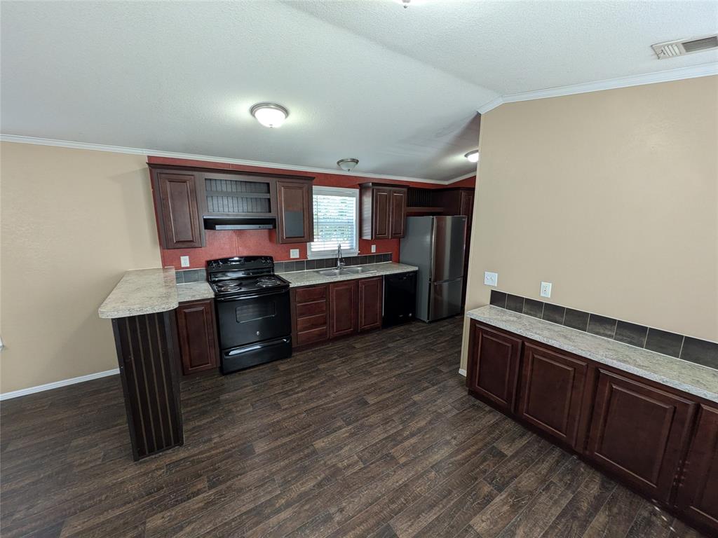 80 Dollar Court